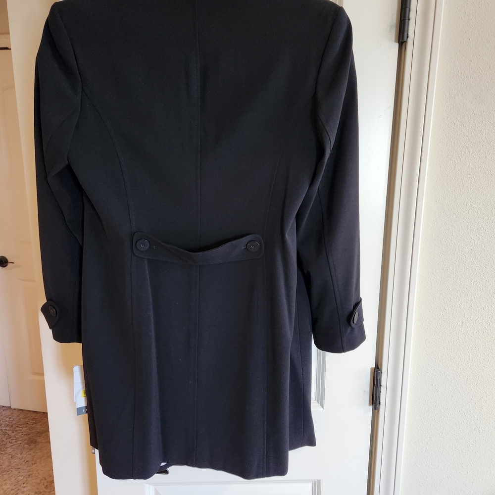 New Elegant Black Women's Coat - Picture 8 of 8